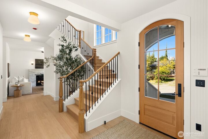 Property Photo:  6858  26th Avenue NE  WA 98115 