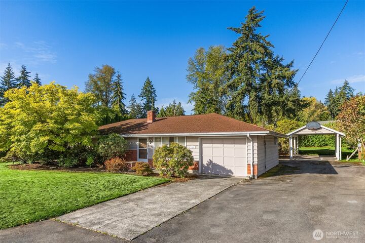 Property Photo: 1129 Madison Avenue N WA 98110