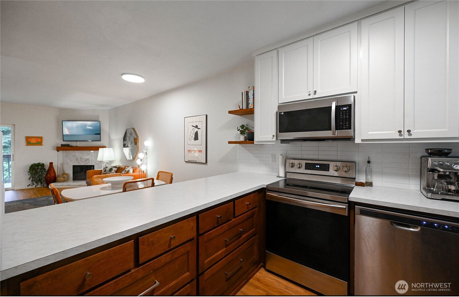 Property Photo: 22107 66th Avenue W 7D WA 98043