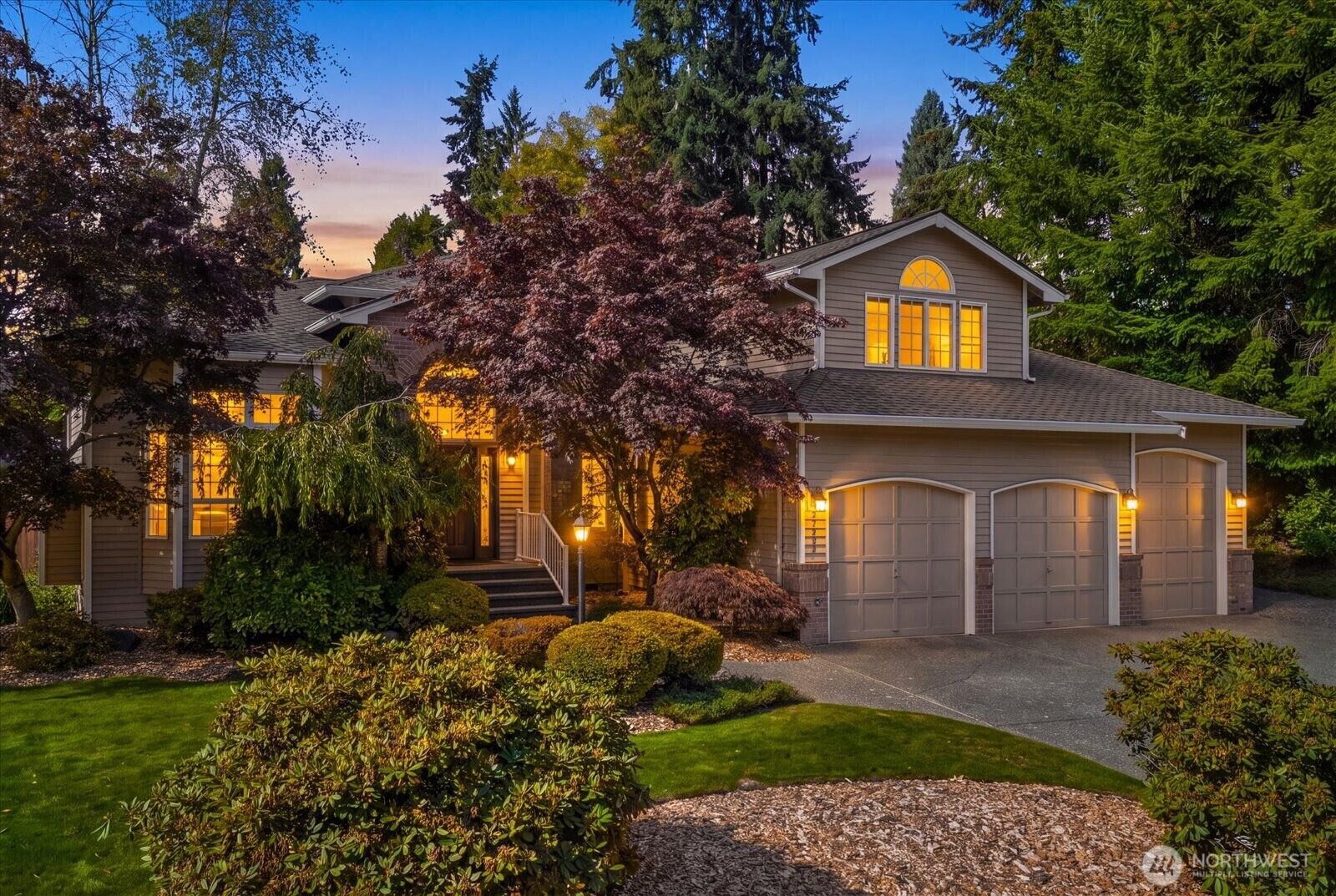 Property Photo: 18404 Homeview Drive WA 98026