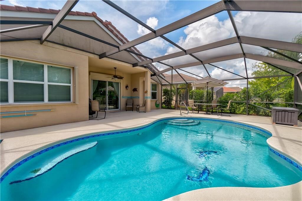 Property Photo:  1965 Grey Falcon Circle SW  FL 32962 