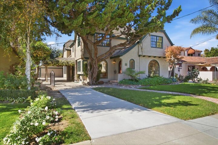 Property Photo:  883 Riverside Drive  CA 95125 