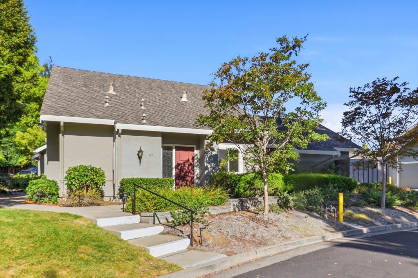 Property Photo: 101 Milmar Way CA 95032