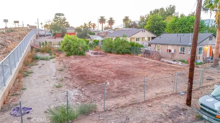 Property Photo:  10176 Vine  CA 92316 
