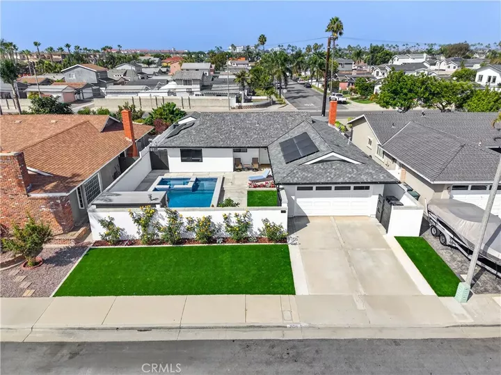 Property Photo:  21311 Antiqua Lane  CA 92646 