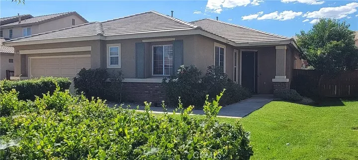 Property Photo:  13833 Grant Way  CA 92344 