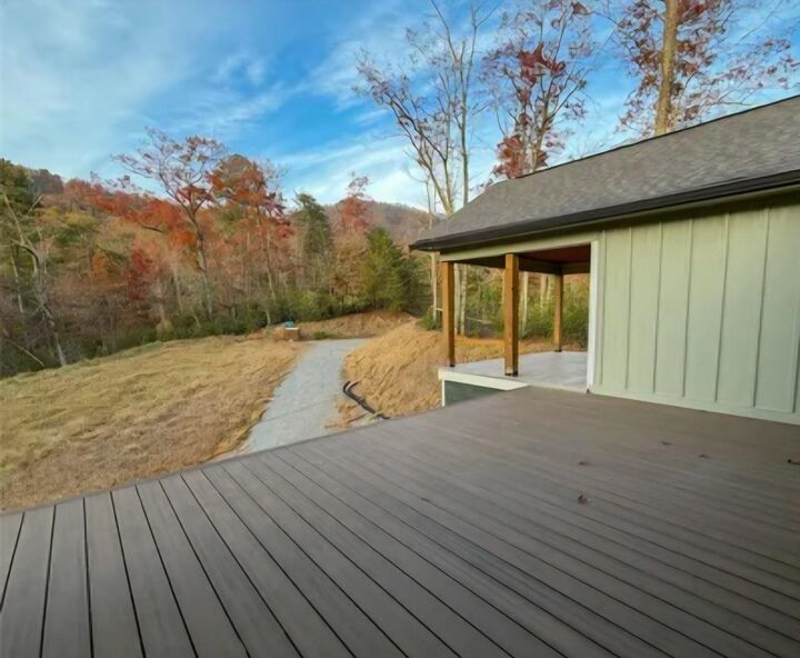 Property Photo:  864 Matho Trace  NC 28746 