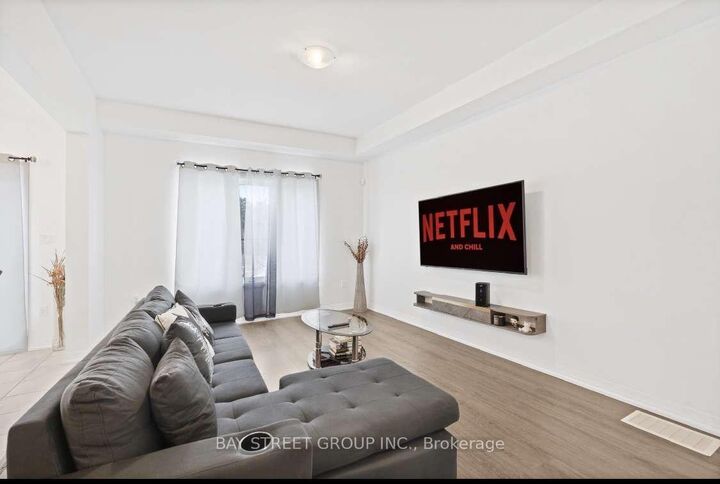 Property Photo: 4552 Portage Road 80 ON L2E 6A8