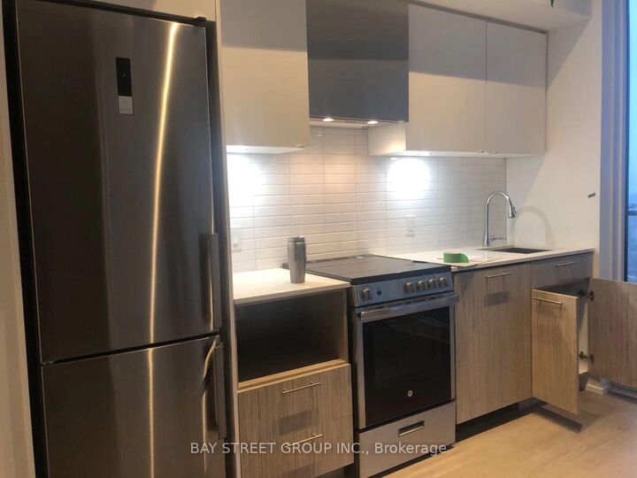 Property Photo:  251 Jarvis Street 1916  ON M5B 0C3 