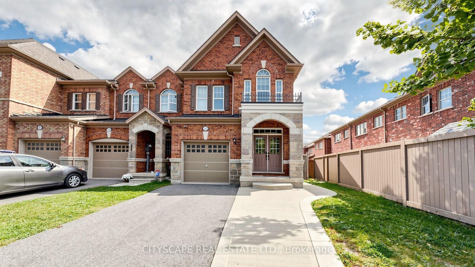 Property Photo: 47 Goodsway Trail ON L7A 4A4