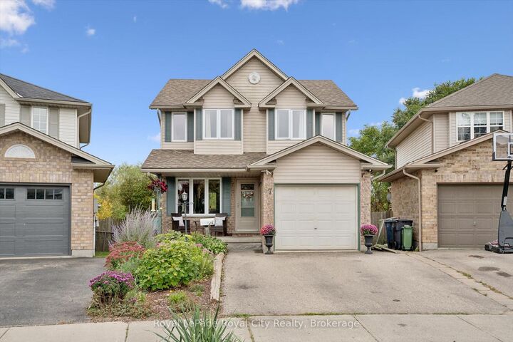 Property Photo:  67 Cedarvale Avenue  ON N1E 6Y3 