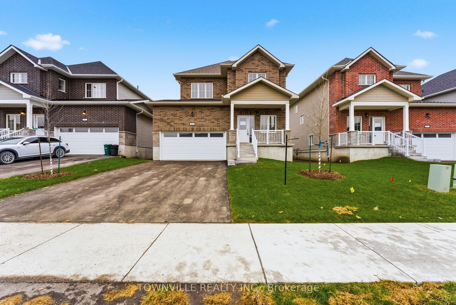 Property Photo:  55 Bradden Crescent  ON K8N 0T7 
