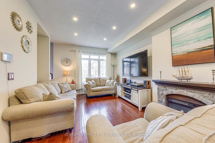 Photo de la propriété:  3117 Joel Kerbel Place  ON L4Y 0B1 
