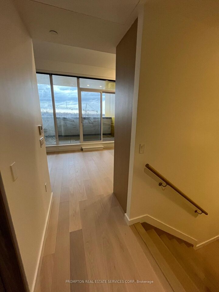 Property Photo:  95 McMahon Drive 508  ON M2K 0H2 