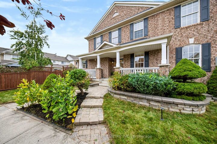Property Photo:  1630 Cartwright Crescent  ON L9T 5N5 