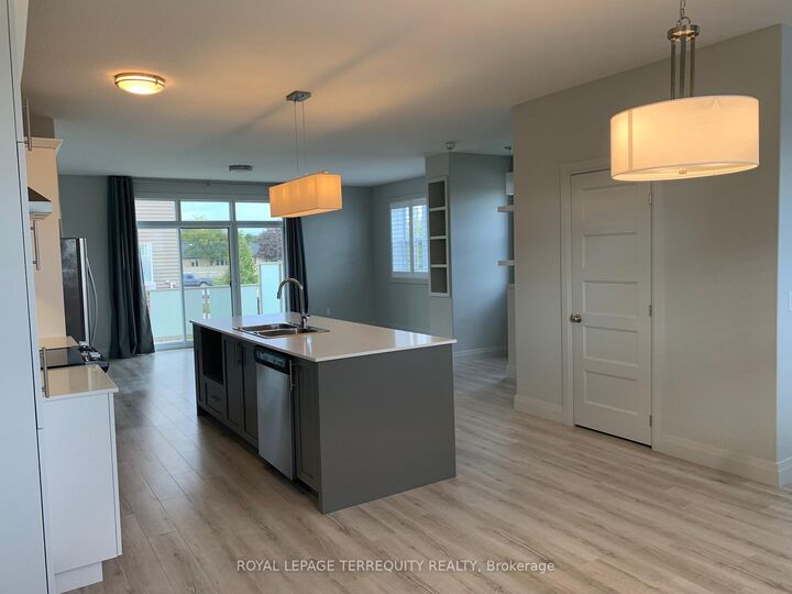 Property Photo: 3025 Singleton Avenue 2 ON N6L 0E6