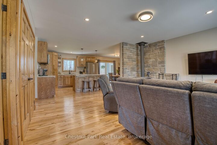 Property Photo:  23 Maple Drive  ON N0H 1Z0 