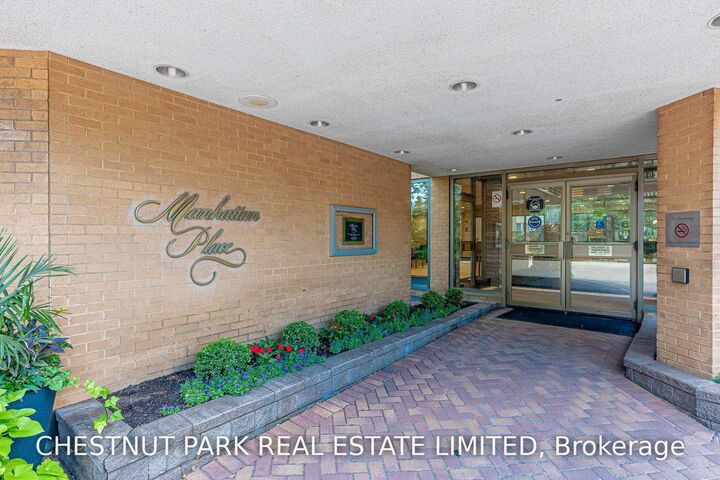 Property Photo:  131 Beecroft Road 1506  ON M2N 6G9 