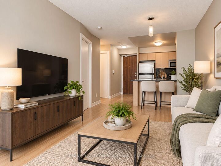 Property Photo:  16 Harrison Garden Boulevard 2406  ON M2N 7J6 