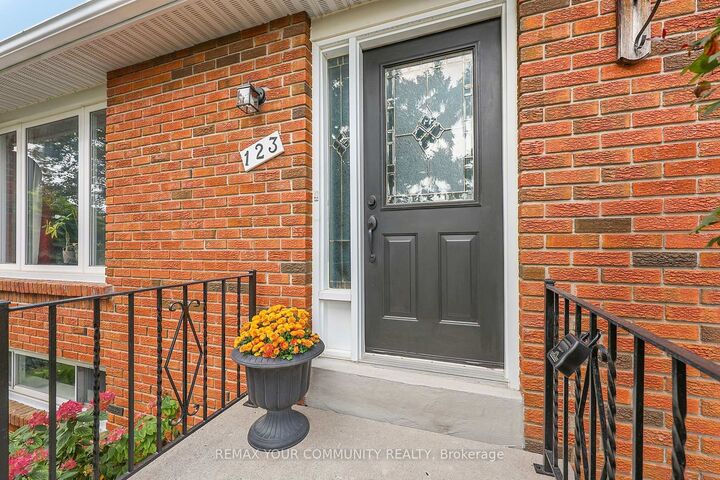 Property Photo:  123 Martin Street  ON L3Z 1Z4 