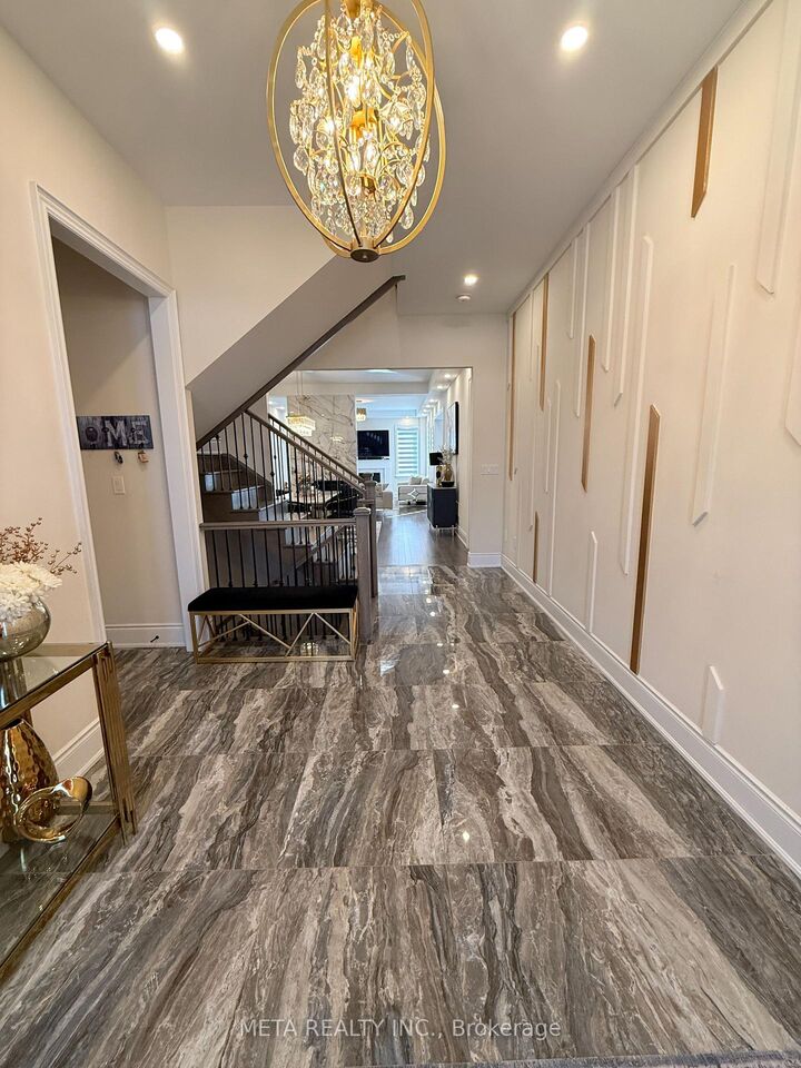 Property Photo:  1246 Pondside Trail  ON L6M 5M7 