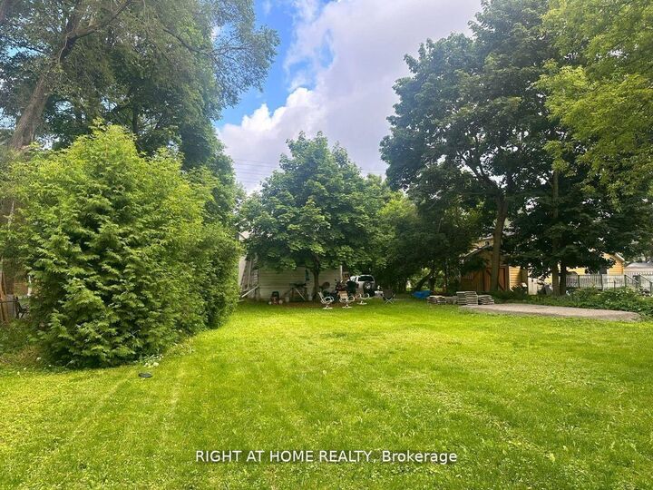 Property Photo:  522 Kingston Road W  ON L1T 3A3 