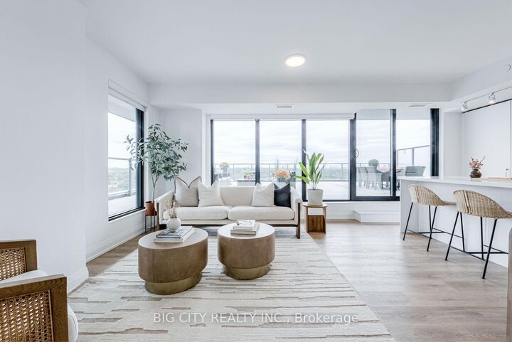 Property Photo:  36 Brentcliffe Road 1404  ON M4G 0E1 