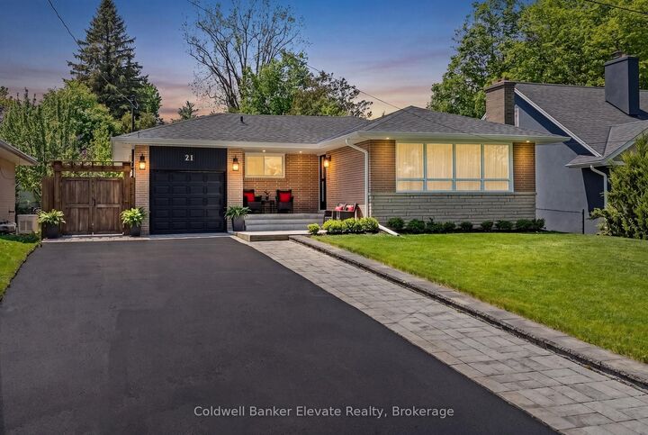 Property Photo:  21 Market Street  ON L7G 3B9 