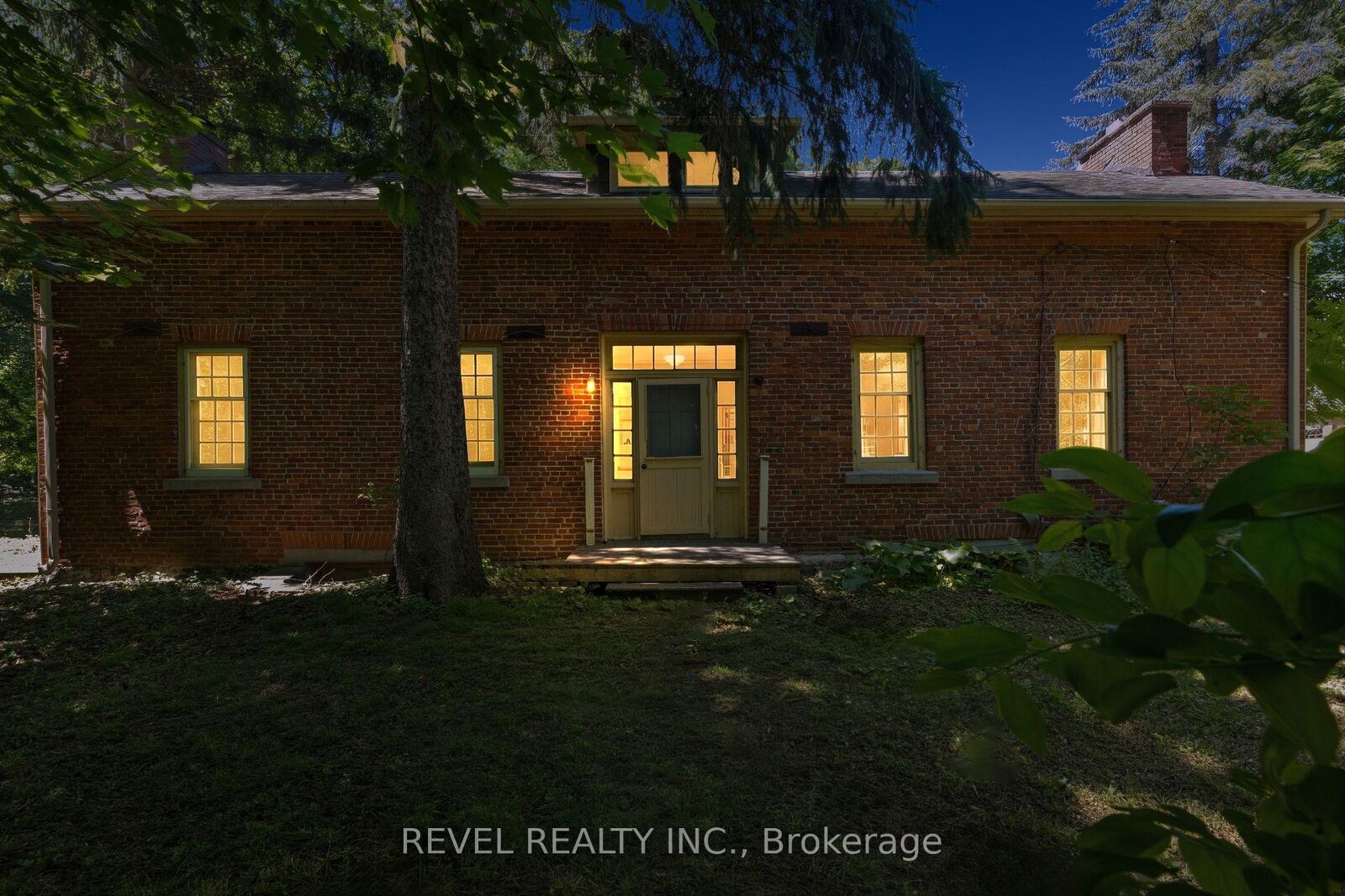 Property Photo: 41 Mill Street ON L5M 1Y3