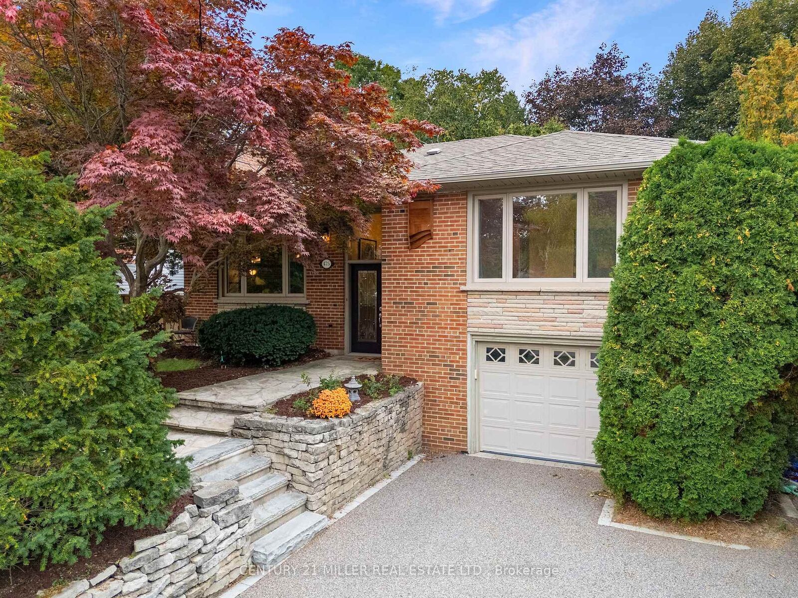 Property Photo:  475 Willis Drive  ON L6L 4V6 