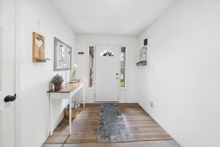 Property Photo:  41 Laurentian Lane  ON L3V 7N8 