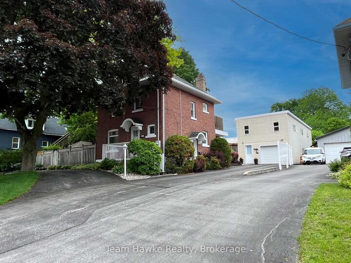 Property Photo:  443 Elizabeth Street  ON L4R 1Z7 