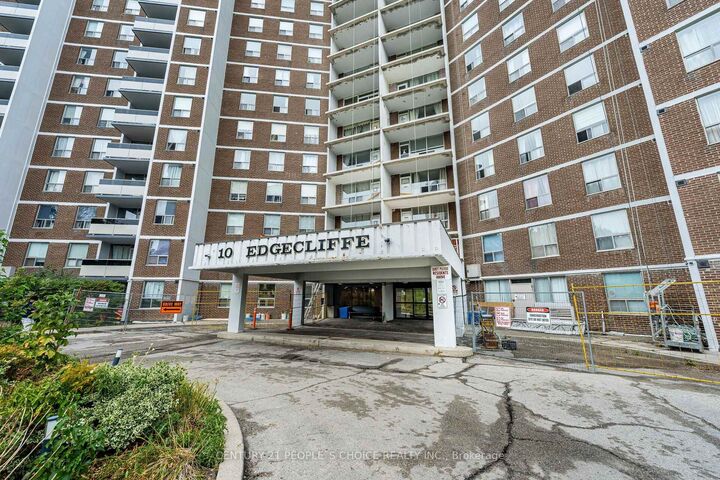 Property Photo:  10 Edgecliffe Golfway 809  ON M3C 3A3 