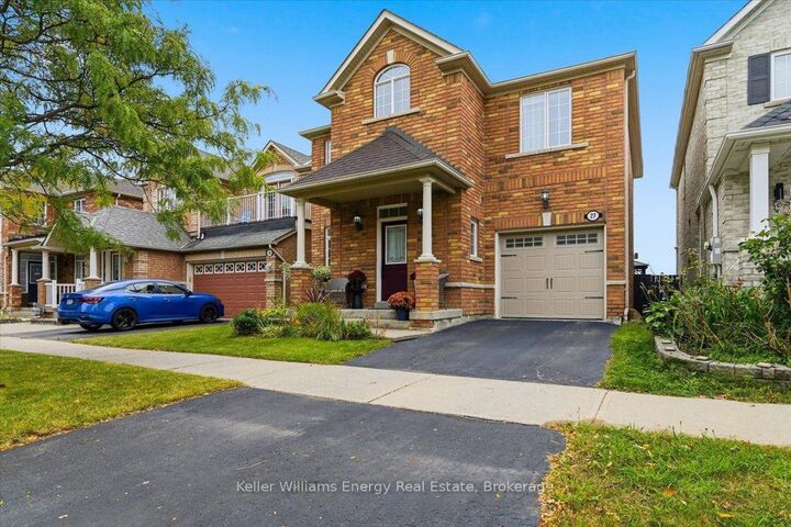 Property Photo:  27 Dent Street  ON L1T 4G1 