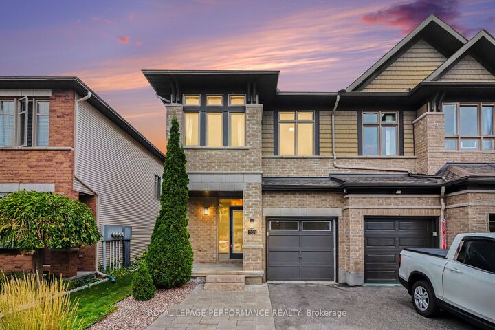 Property Photo:  208 Butterfly Walk  ON K1W 0G6 