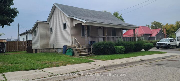 Property Photo:  26 Eagle Street  ON N5P 1P9 