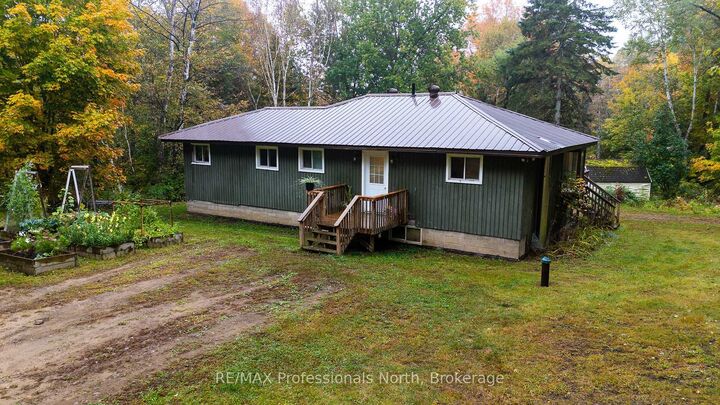 Photo de la propriété: 1010 Mahaffy Court ON K0M 2K0
