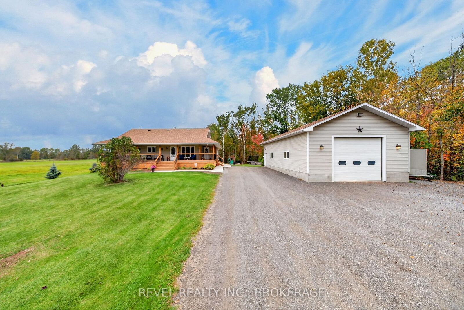 Property Photo:  5140 Arena Boundary Road  ON K0H 1T0 