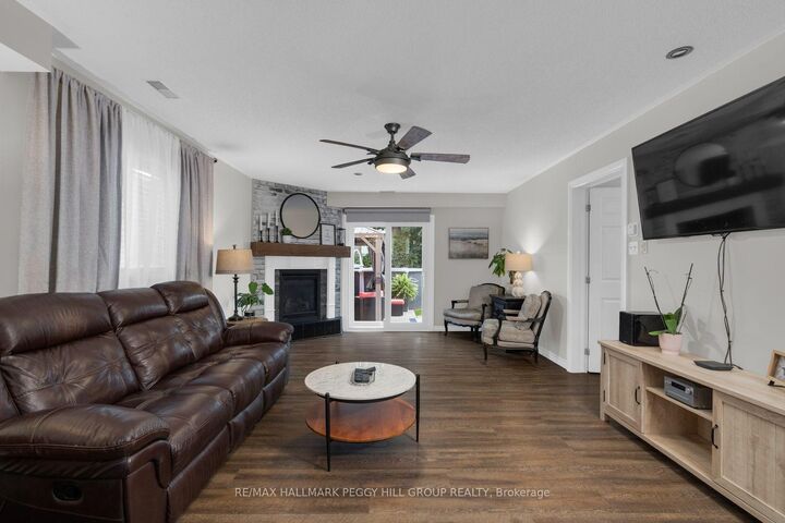 Property Photo:  128 Churchland Drive  ON L4N 8N8 