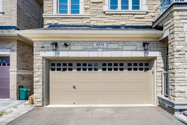 Property Photo:  4039 Eternity Way  ON L6H 3R4 