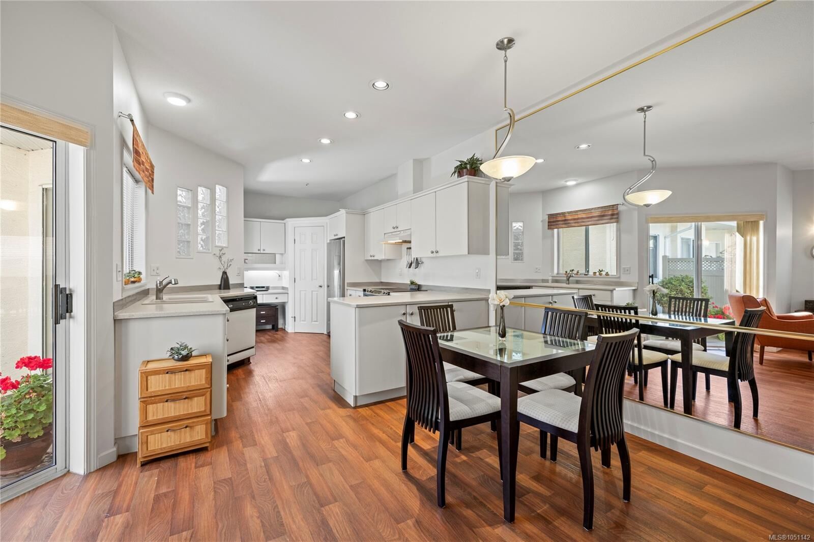 Property Photo: 126 Ocean Walk Dr BC V9V 1N2