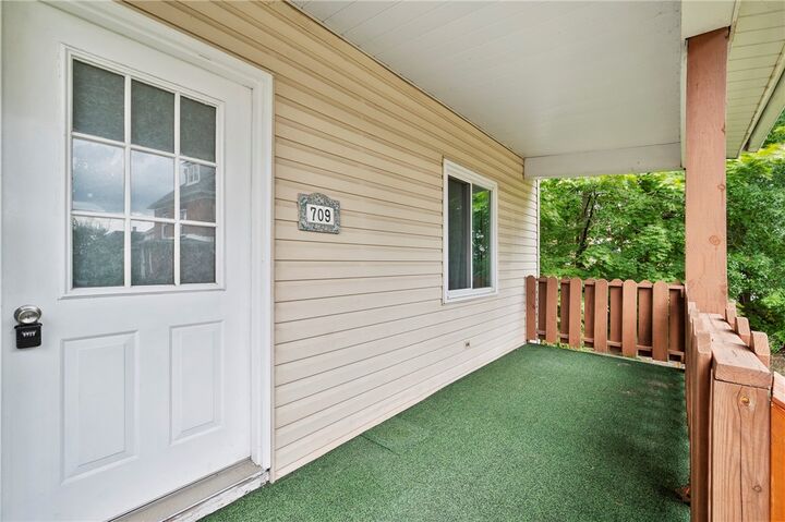 Property Photo: 709 Short St PA 15642