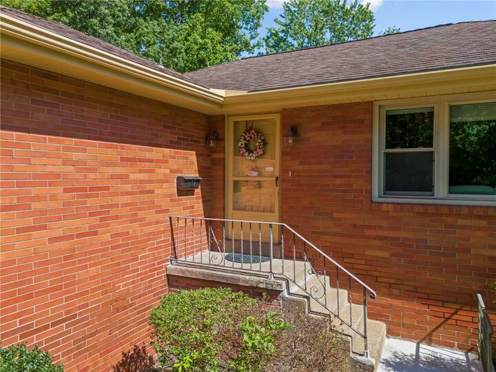 Property Photo:  70 Fairmont Avenue  PA 15301 
