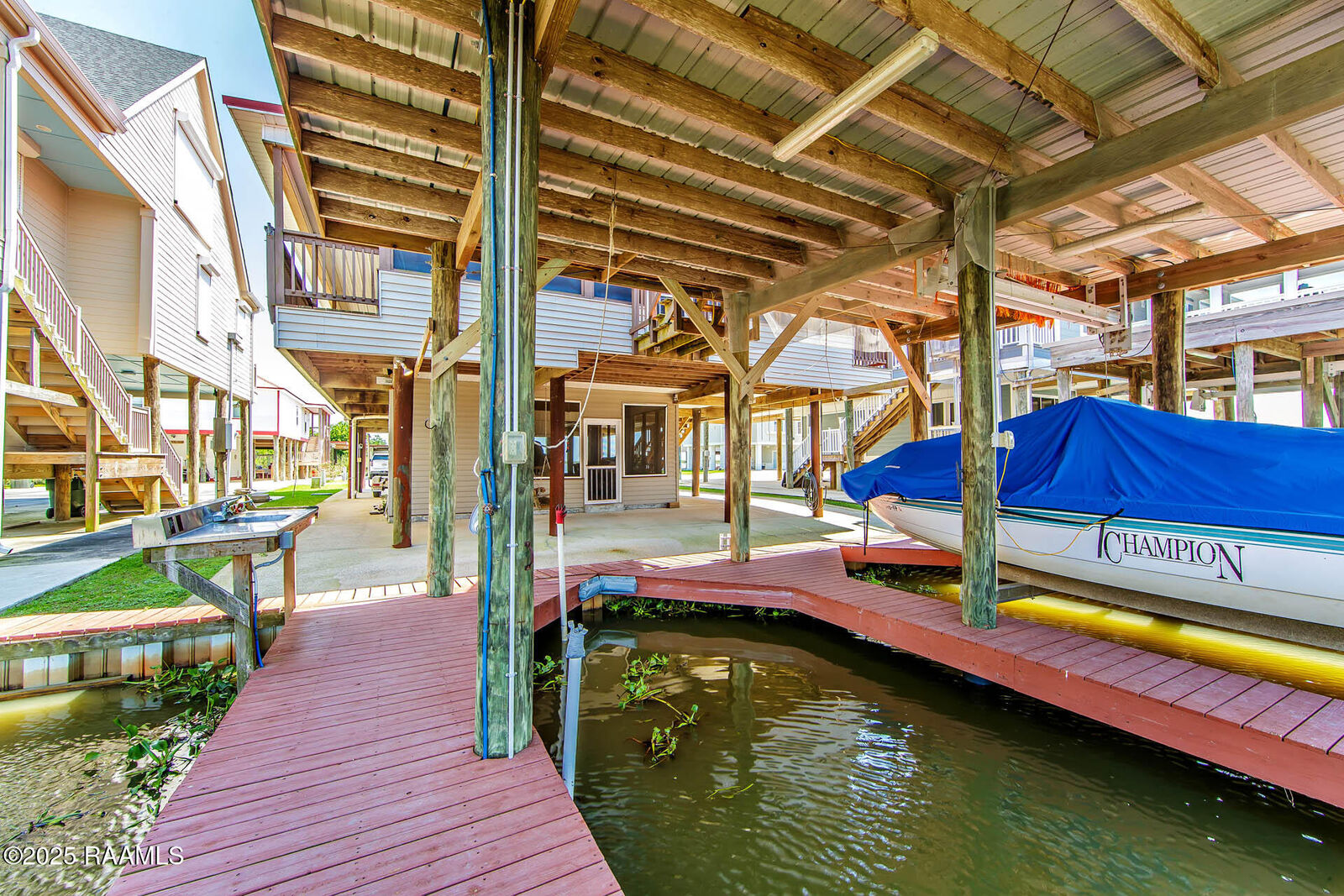 Property Photo:  178 Flounder Court  LA 70353 