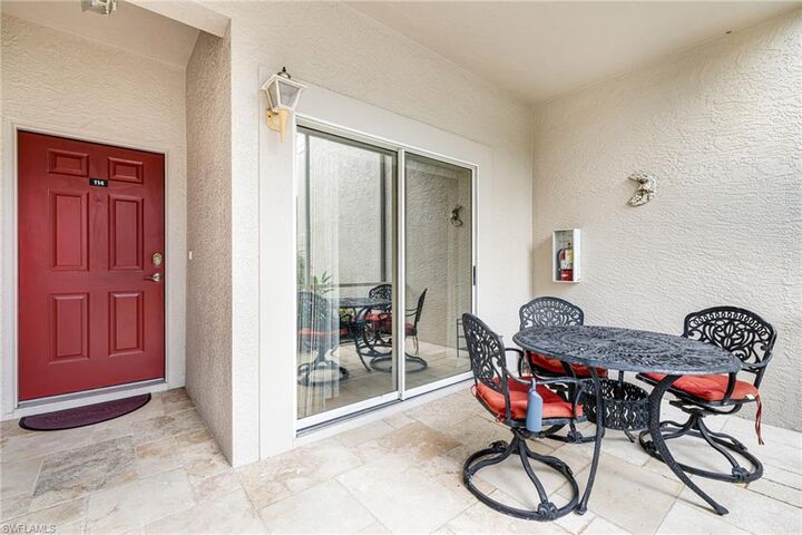 Property Photo: 14551 Hickory Hill Ct 114 FL 33912