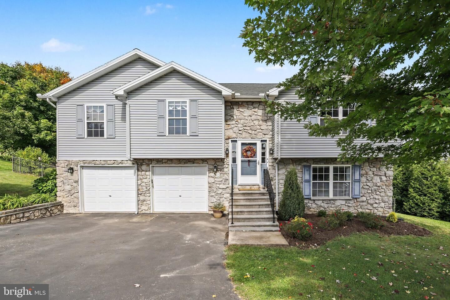 Property Photo:  3 Justabee Lane  PA 17019 