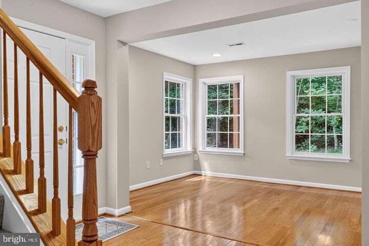 Property Photo:  47740 Warwickshire Terrace  VA 20165 