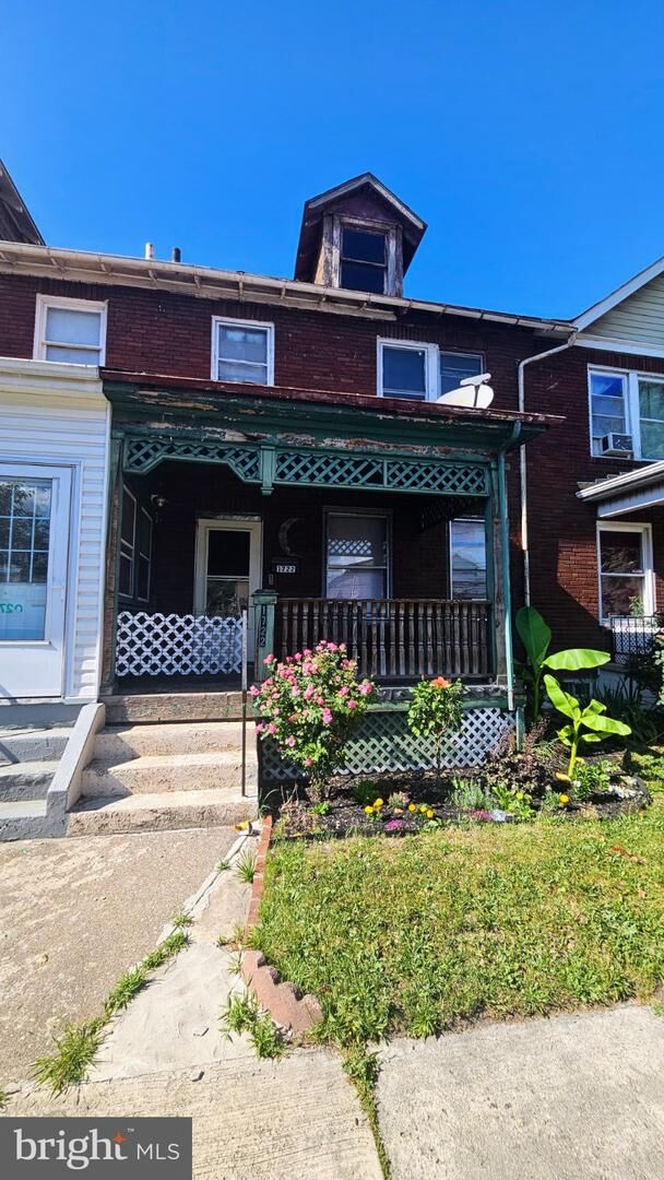 Property Photo:  1722 Paxton Street  PA 17104 