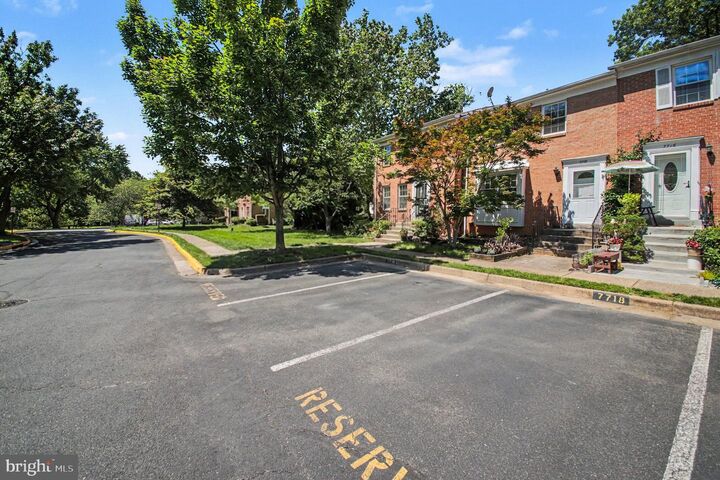 Property Photo:  7718 Trevino Lane  VA 22043 