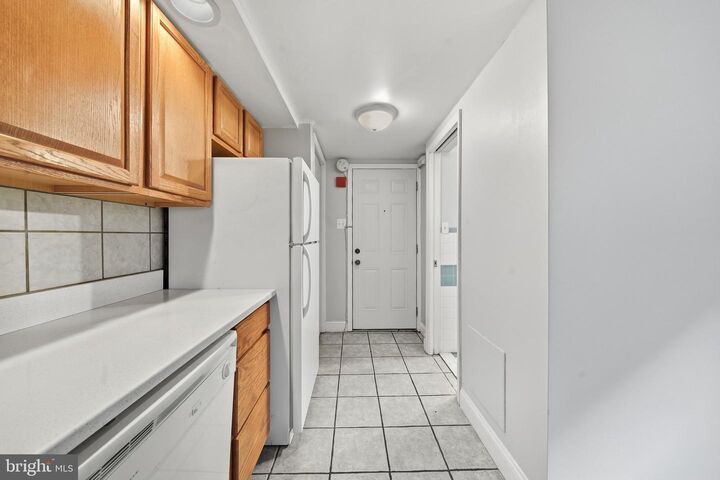 Property Photo: 625 Catharine Street 1 Rear PA 19147